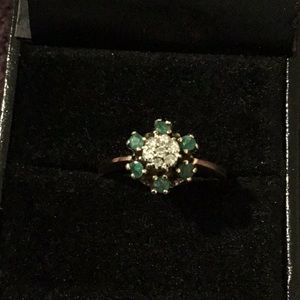 10k Yellow Gold Natural Emerald & Diamond Ring! 6 1/2